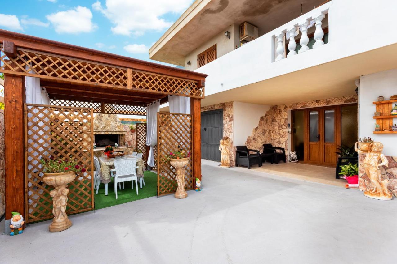 Da Mario & Marianna Apartment Campanedda Exterior photo