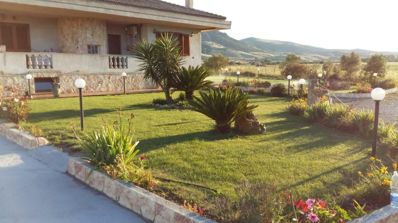 Da Mario & Marianna Apartment Campanedda Exterior photo